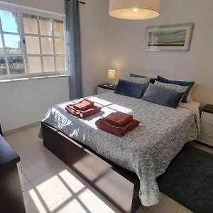 apartamento-praia-de-altura-8950-411.hotelaalgarve.com/