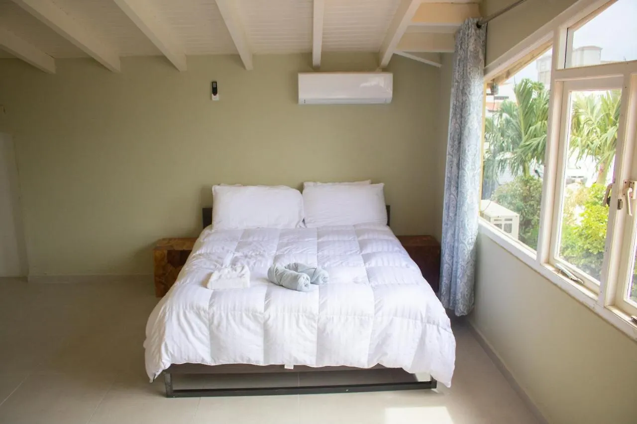 Sunflower Villa Studios Palm Beach Aruba